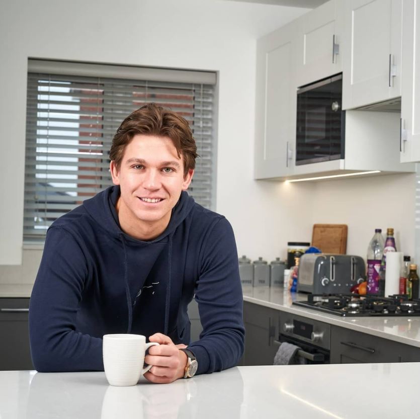 Solo First Time Buyer purchases impressive three bedroom home at Woodside Place